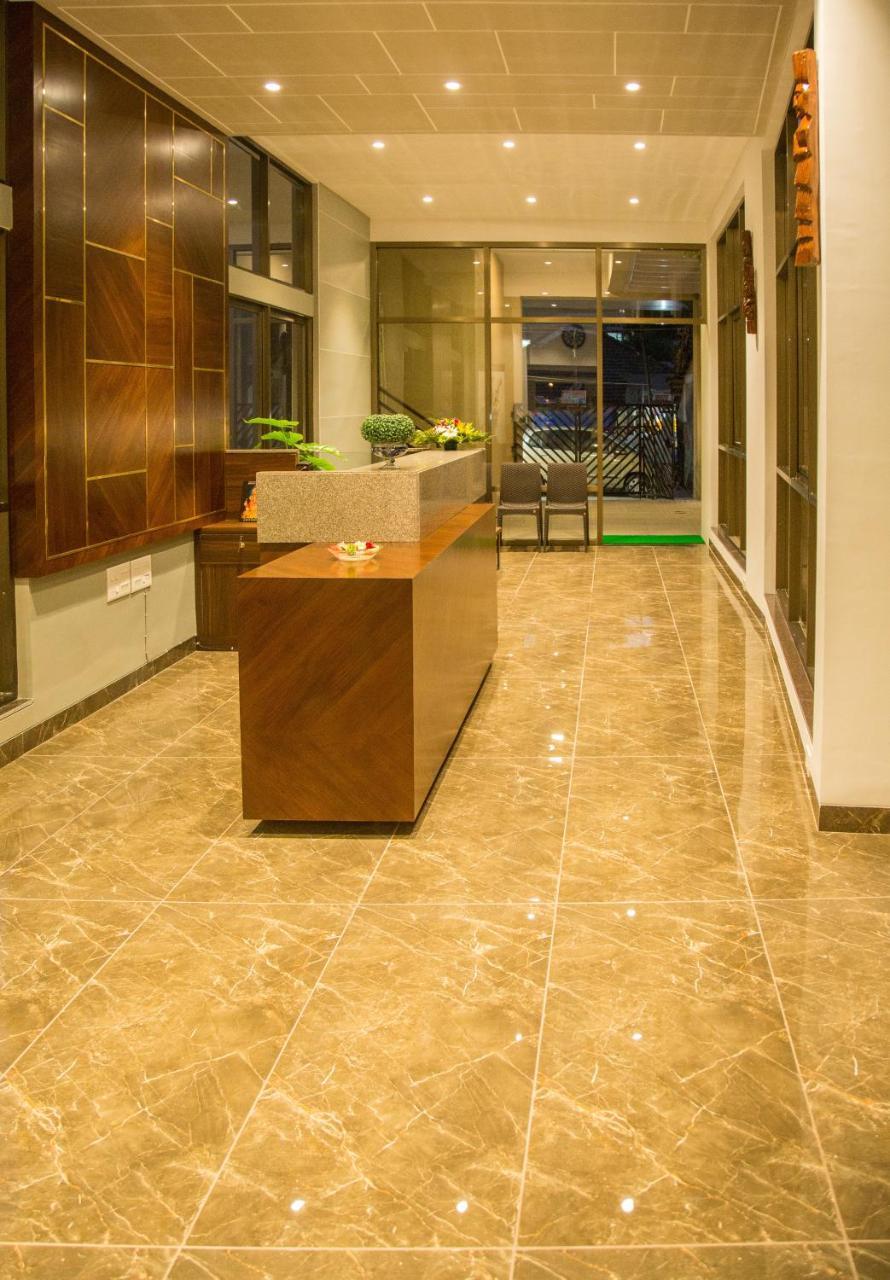 Hotel Nirvana Алібаґ Екстер'єр фото